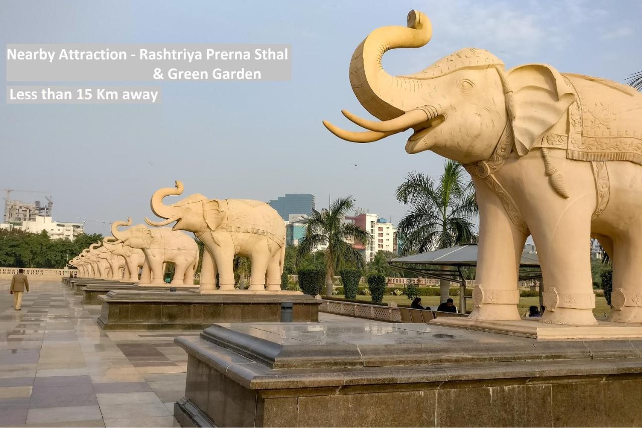 Oyo 78981 The Diamond Nest Noida Exterior photo